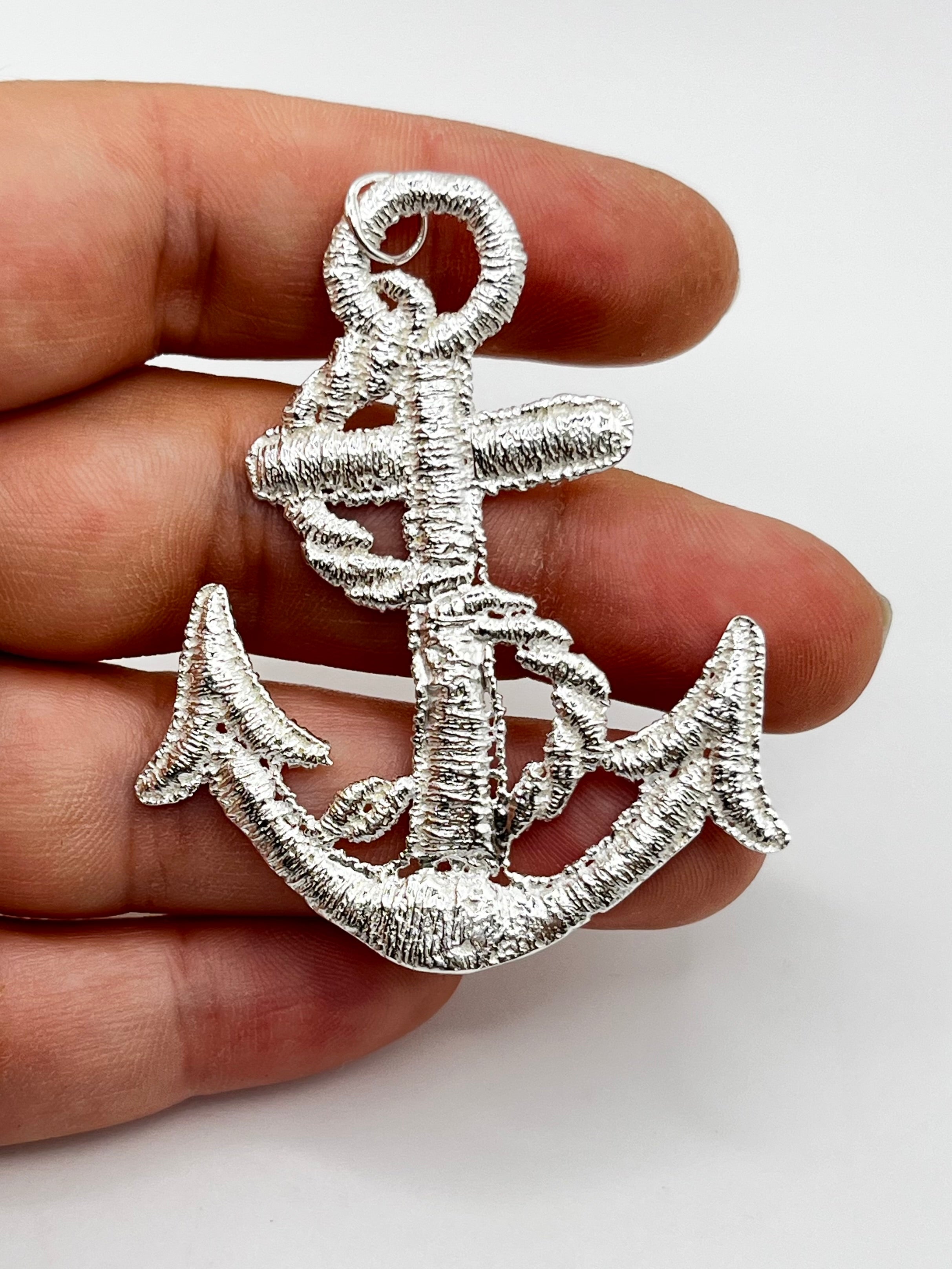 . Maxi Anchor .